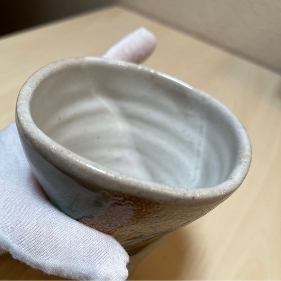 Cup. Hand thrown & altered. special firing. Beautiful. Artist J. Gandee. Second. - Picture 8 of 10